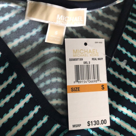 Dress - Picture 3 of 5